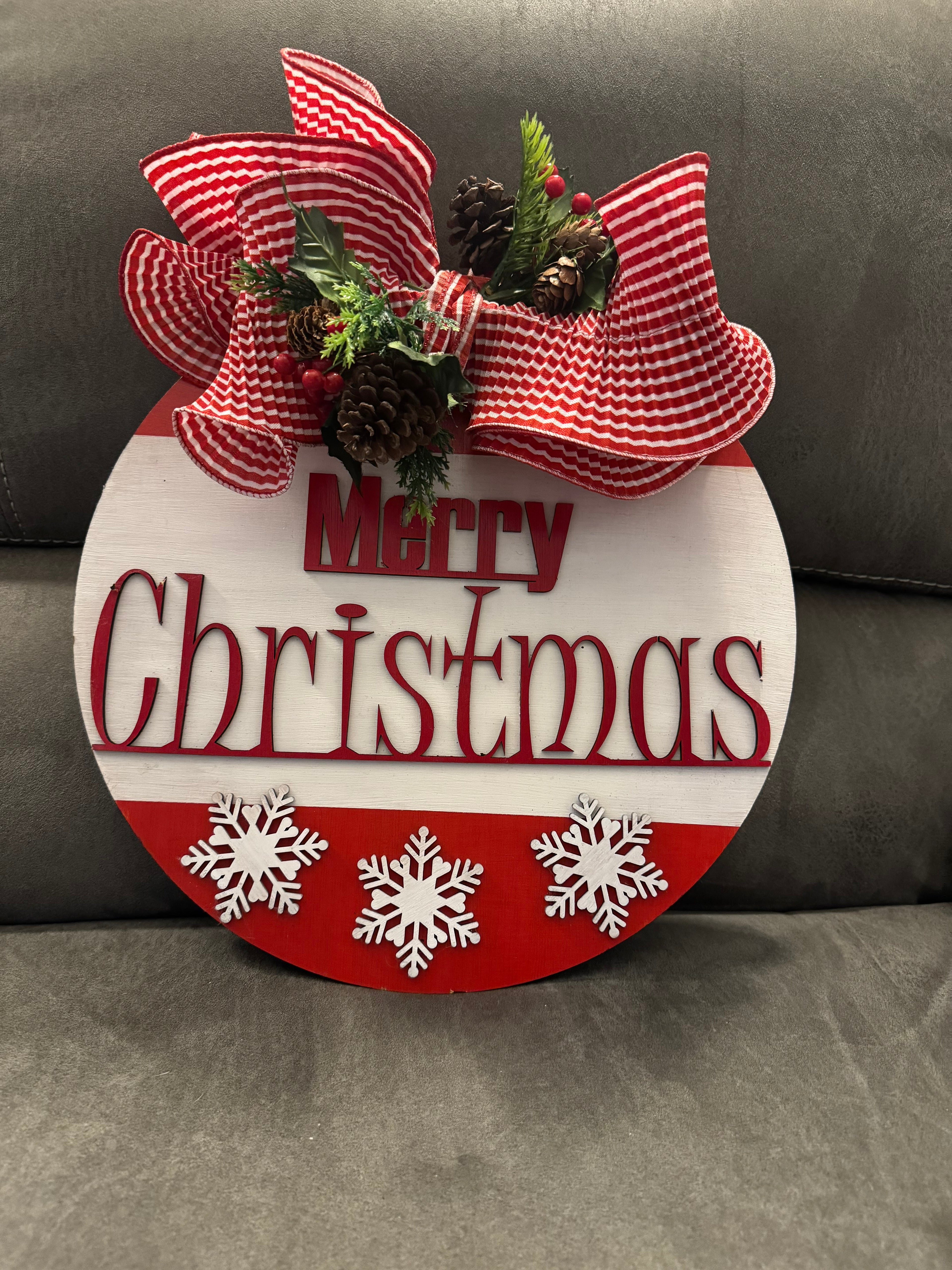 Beautiful Christmas door sign