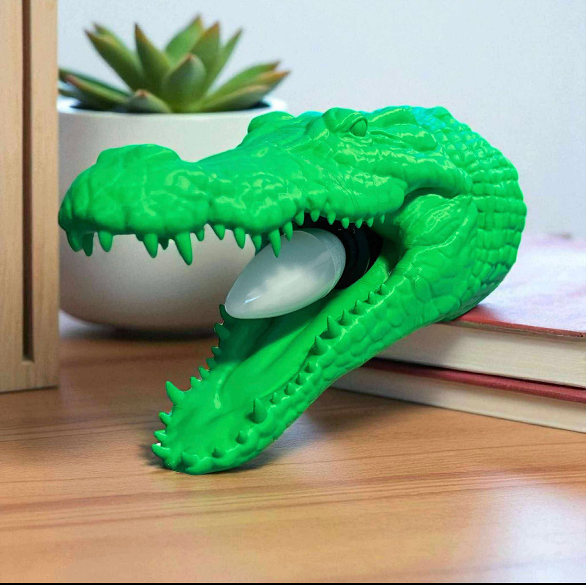 Crocodile Lamp